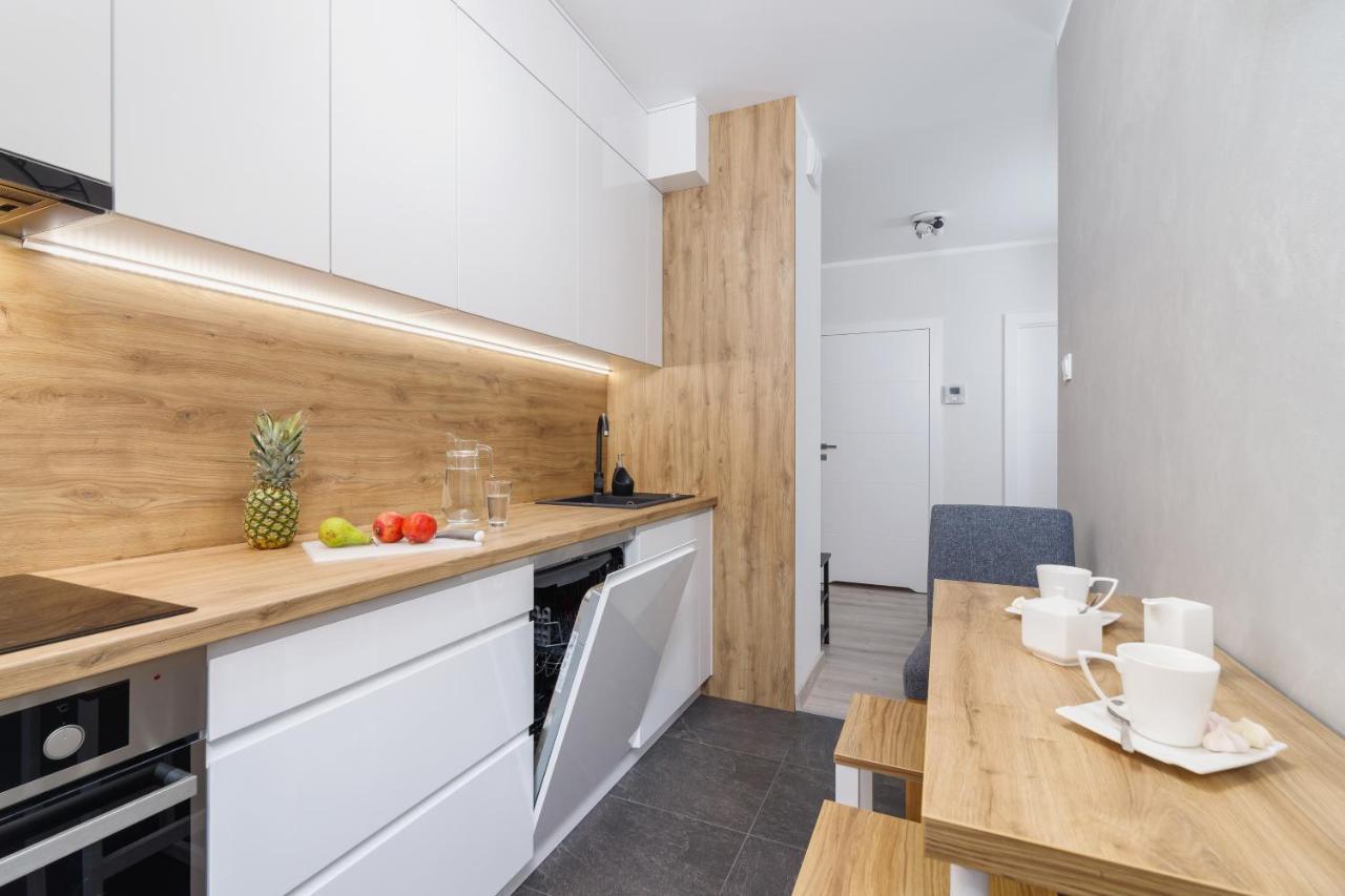 W Parku Lotnikow Apartments Tauron Arena By Noclegi Renters Cracovie Extérieur photo